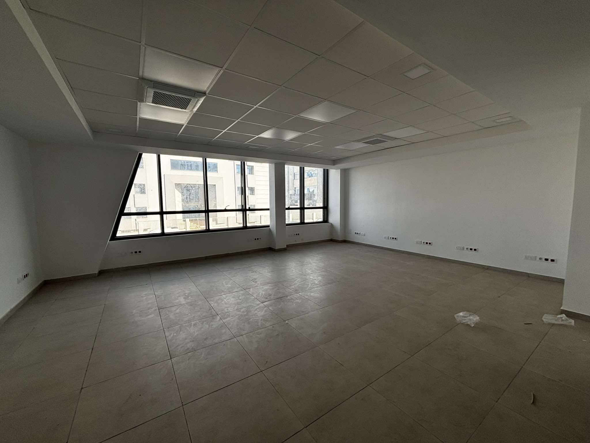 El Kram Le Kram Location Autre Bureaux sup entre 152m et 210m lac 3