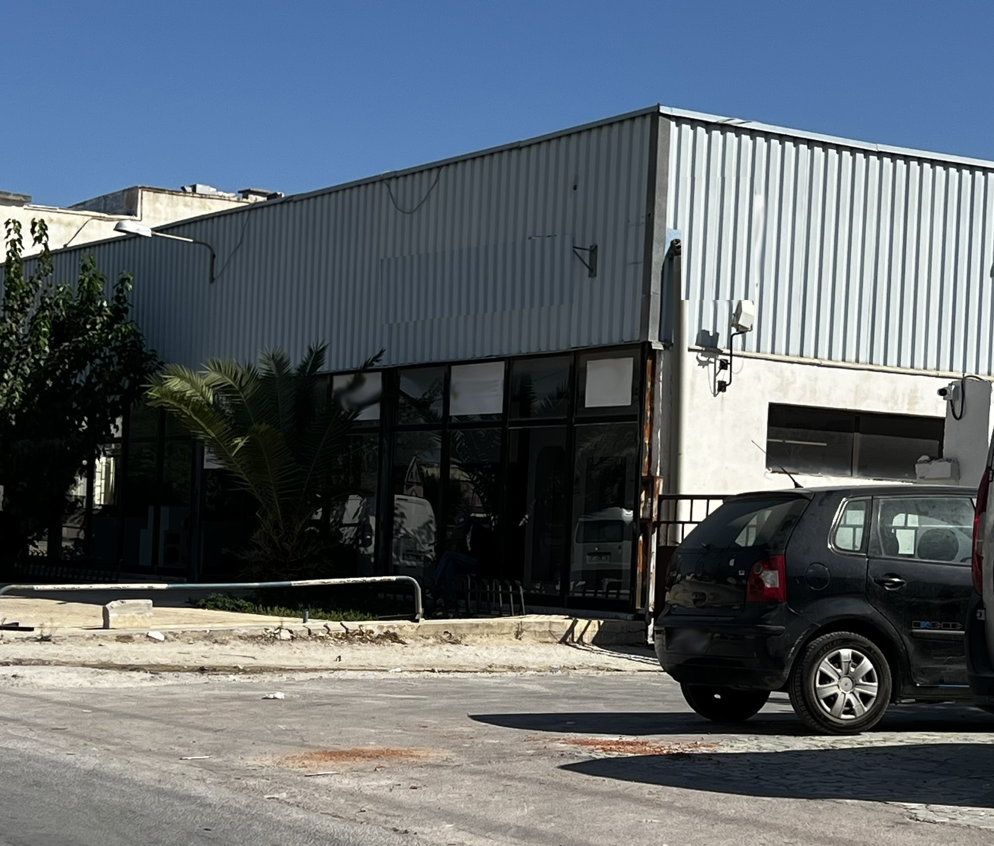 Cite El Khadra El Charguia Vente Autre Depot  atelier  usine 2000m2  charguia 1