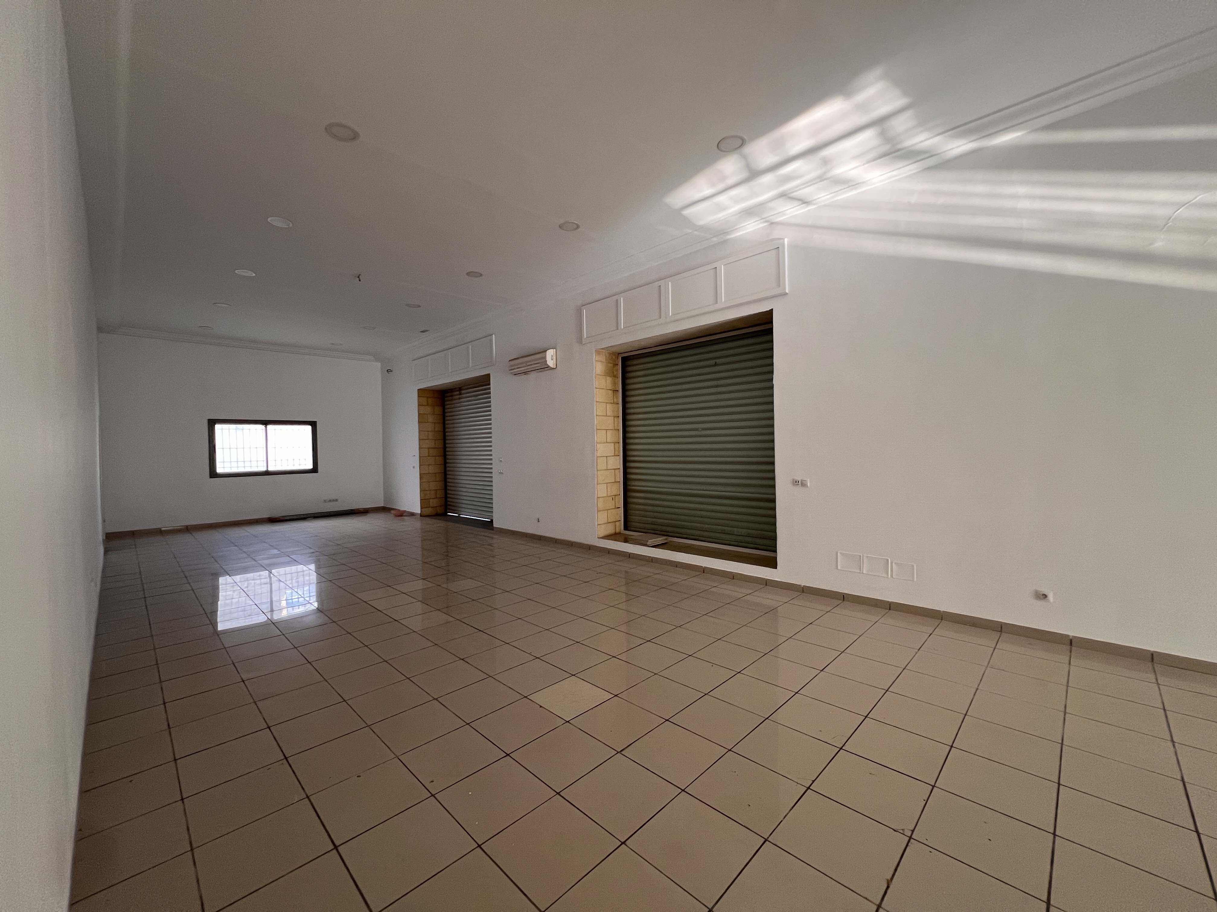 Megrine Sidi Rezig Location Surfaces Surface 1400m2  megrine sidi rzig