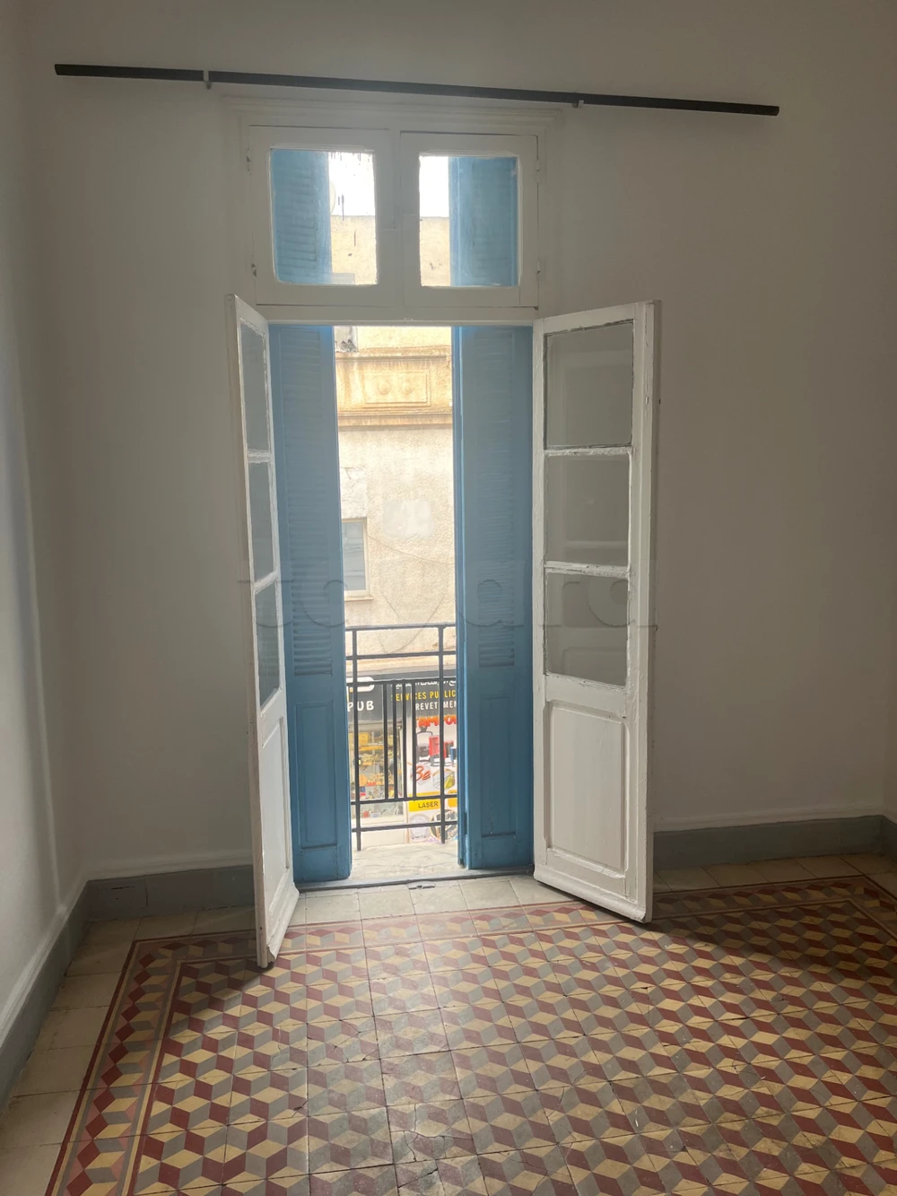 Bab Bhar Hedi Chaker Location Appart. 2 pices Appartement s1 vide laffayette