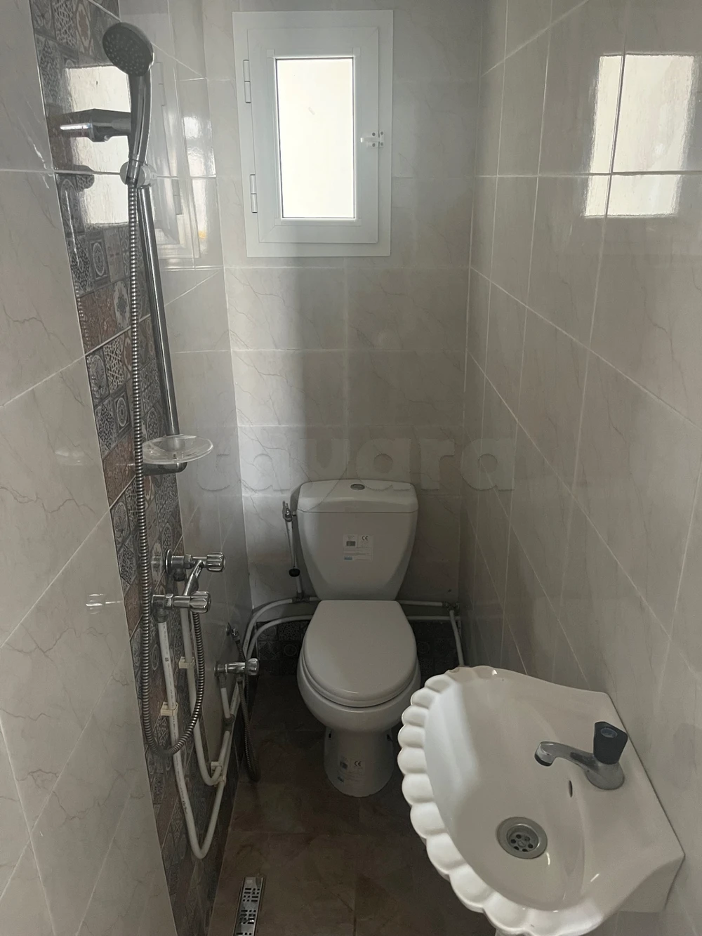 Bab Bhar Hedi Chaker Location Appart. 2 pices Appartement s1 vide laffayette
