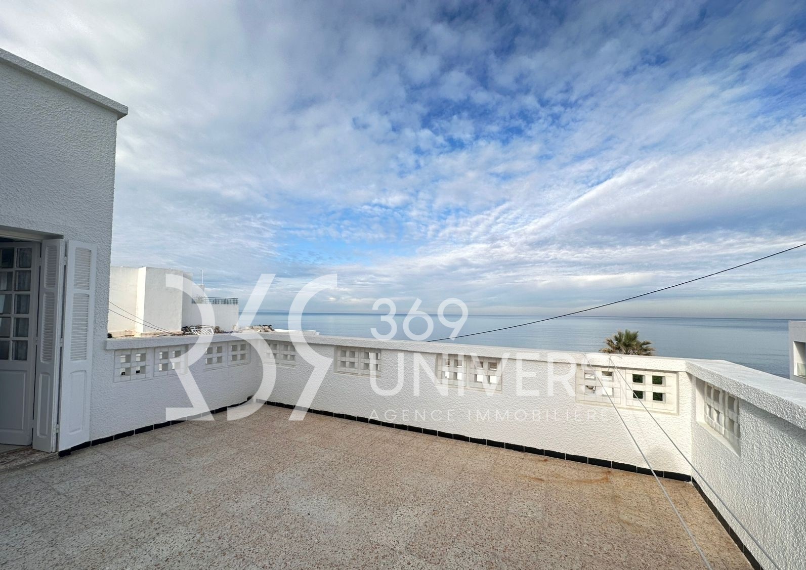 La Marsa Marsa Safsaf Location Appart. 2 pices Etage de villa vue sur mer  la marsa