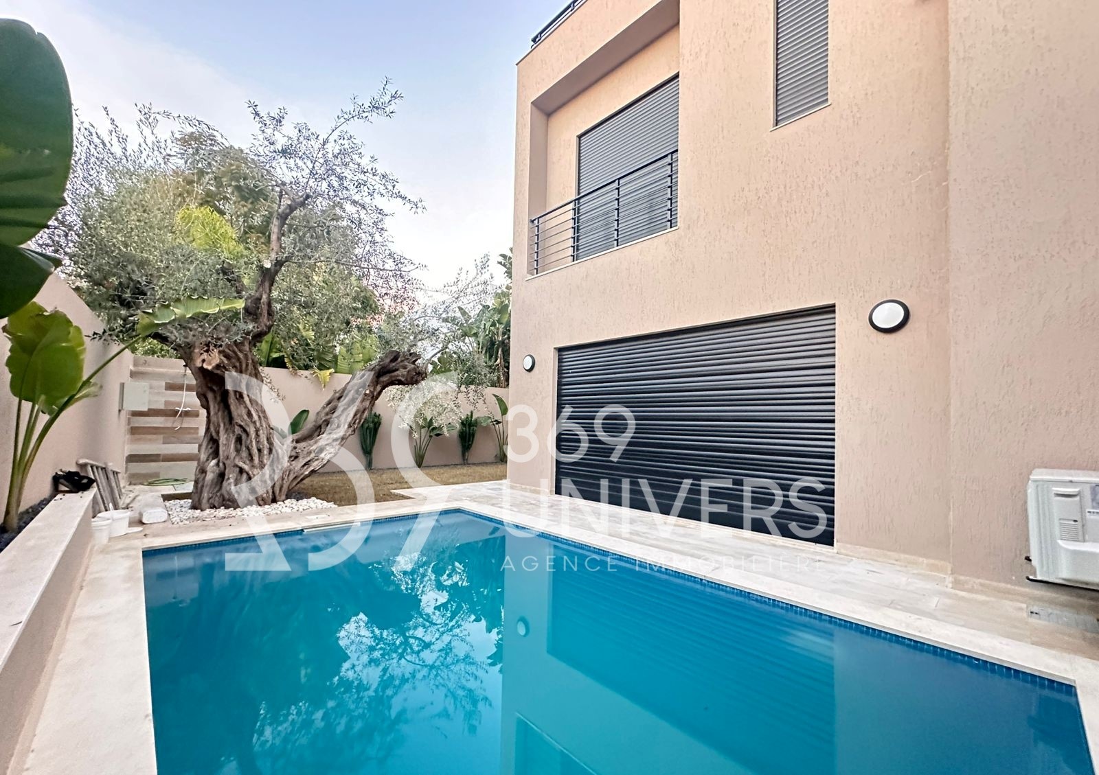 La Marsa Gammart Location Maisons Villa neuve avec piscine  gammarth ref rh140