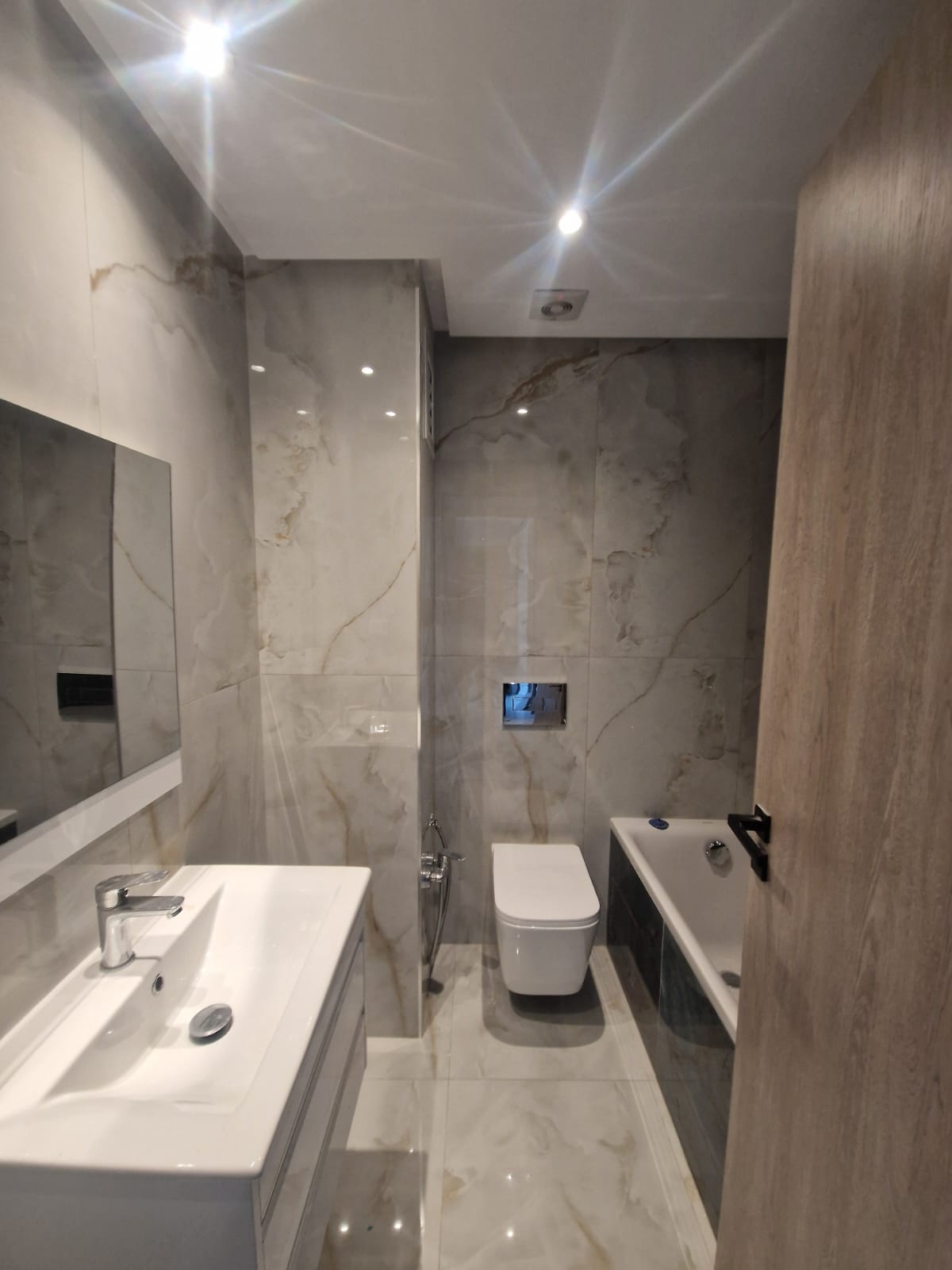 Ettadhamen Cite Ennasser Location Appart. 4 pices Appartement  cit enasseur