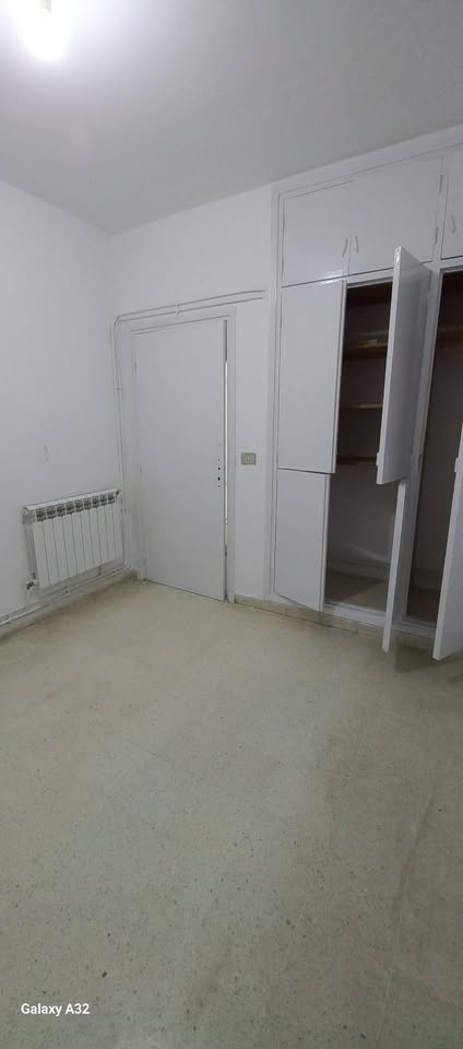 El Menzah El Manar 1 Location Appart. 4 pices Un appartement s3  manar 1