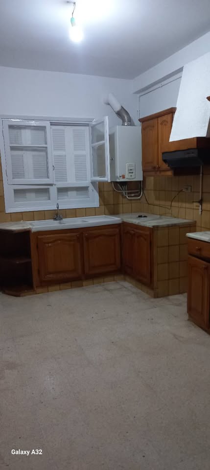El Menzah El Manar 1 Location Appart. 4 pices Un appartement s3  manar 1