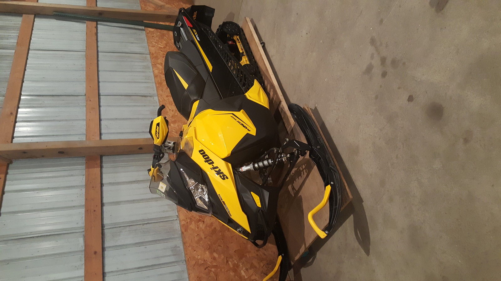 Paris Paris 04 Petites embarcations Autres embarcations New used snowmobiles watercraft jet ski