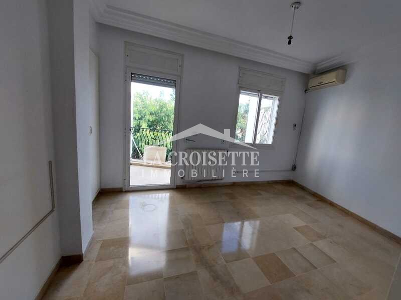 La Marsa Berge Du Lac Location Maisons Villa s4 usage bureatique lac1 zbl0473