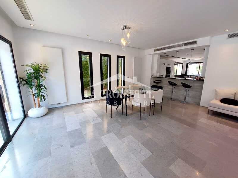 La Soukra La Soukra Location Maisons Villa s3 avec piscine  la soukra mvl0670