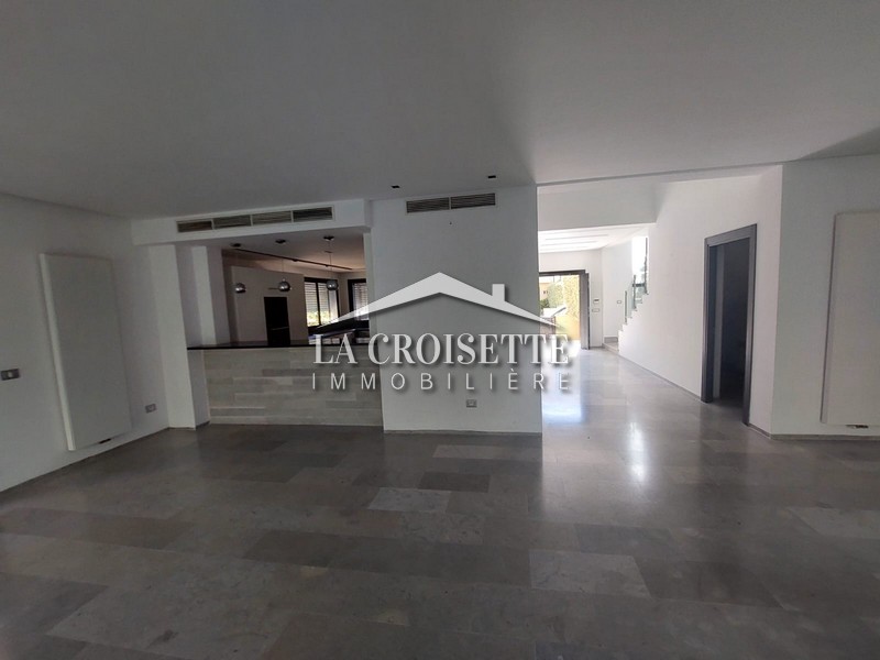 La Soukra La Soukra Location Maisons Villa s3 avec piscine  la soukra mvl0670