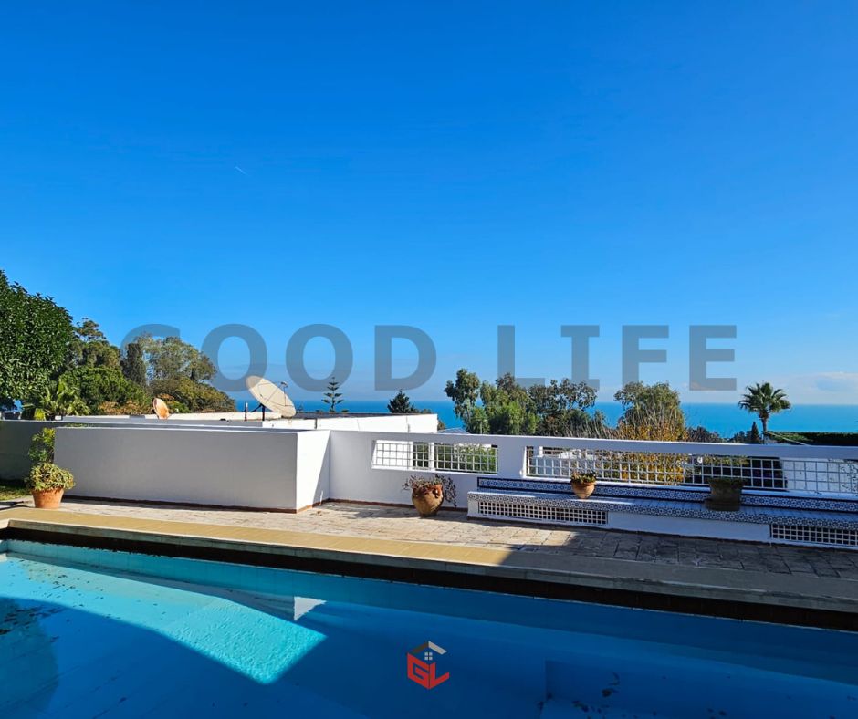 La Marsa Gammart Location Duplex Villa d'exception sur plusieurs niveaux  gammarth