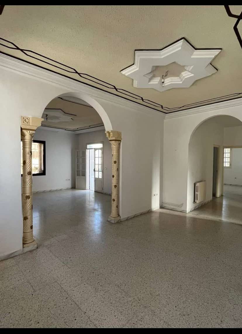 Ain Zaghouan Jardins de Carthage Location Appart. 3 pices Etage de villa spacieux avec entree independant