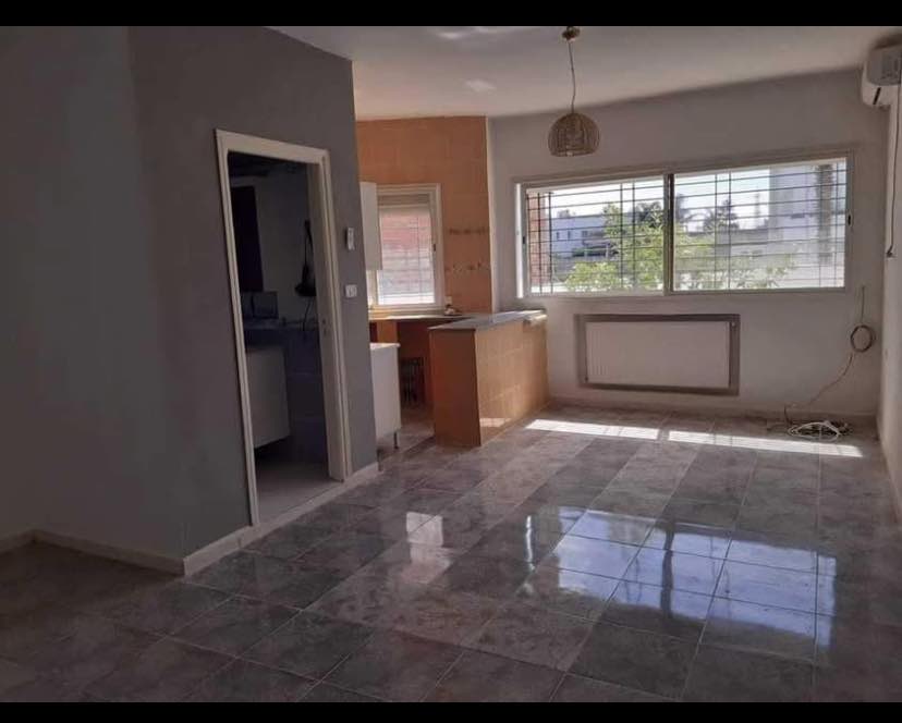 Ain Zaghouan Jardins de Carthage Location Appart. 1 pice S plus 1 au reez de chausse d une villa