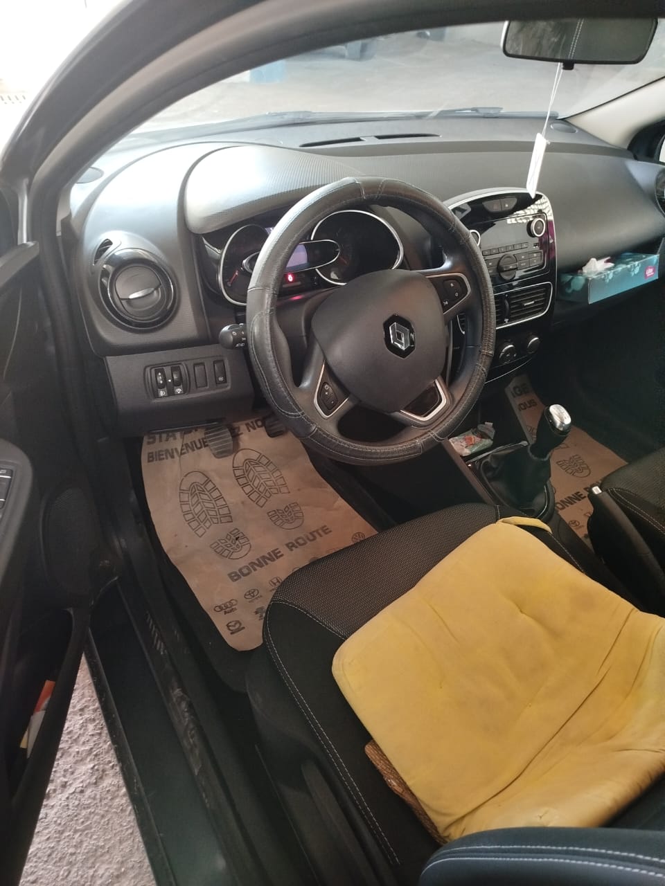 Ain Zaghouan Ain Zaghouan Renault Clio Clio 4cv presque neuf