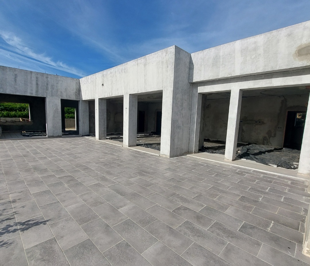 Sidi Thabet Chorfech 2 Vente Maisons Cause dpart maison et 1 hectar