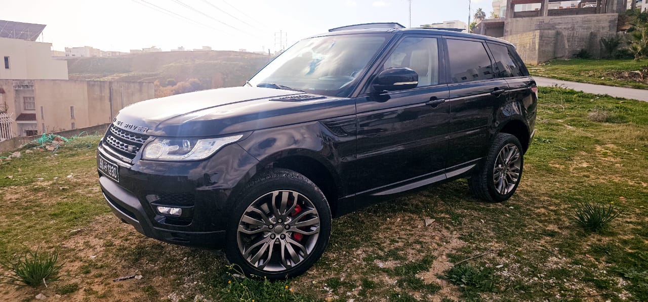 Ariana Ville Ariana Rover ROVER Range rover 2016