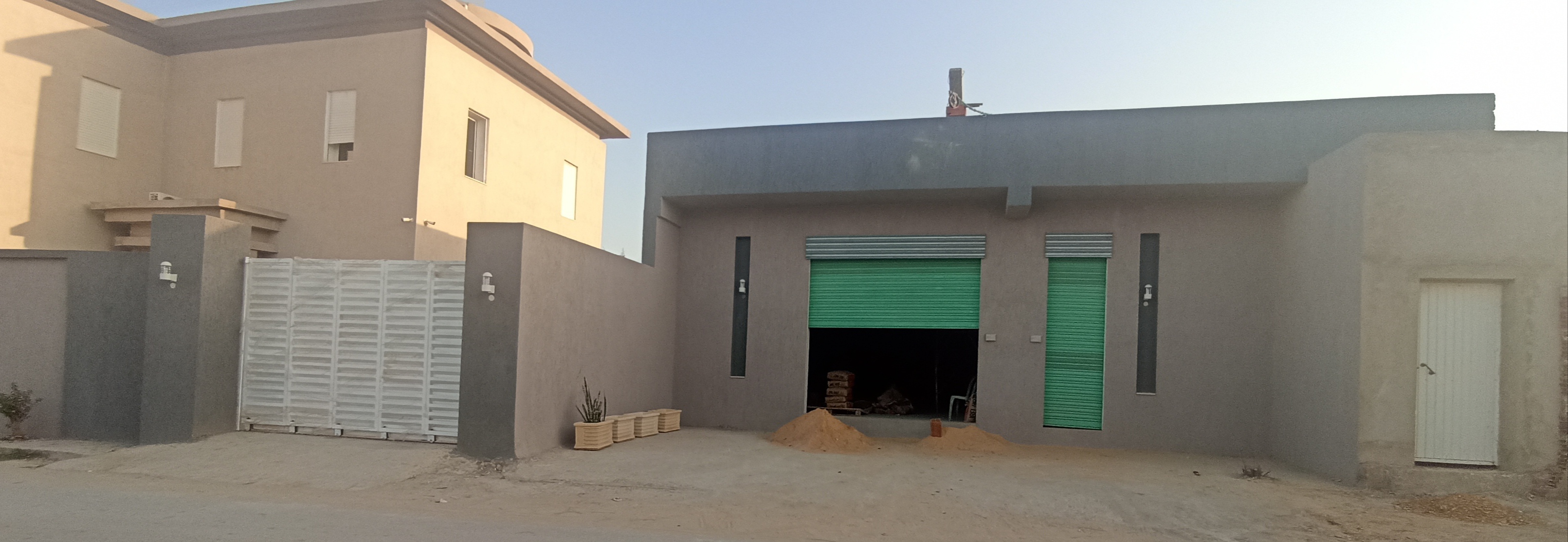 La Soukra Chotrana 3 Location Surfaces Dpt 300m2