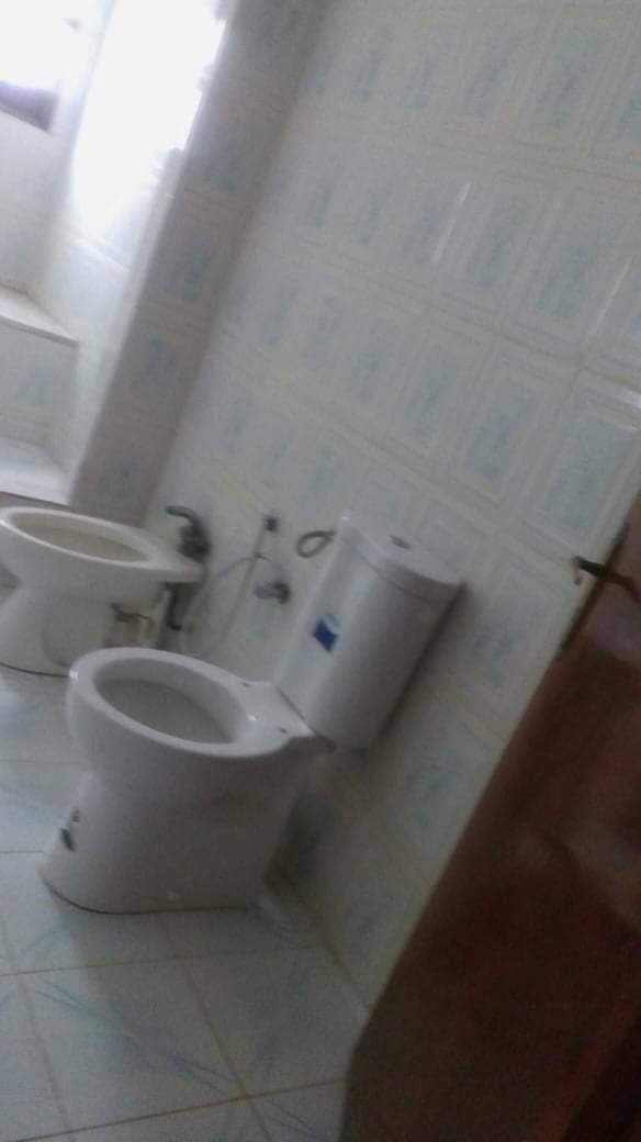 Ariana Ville El Menzah 8 Location Appart. 3 pices Une maison indpendante rez jardin
