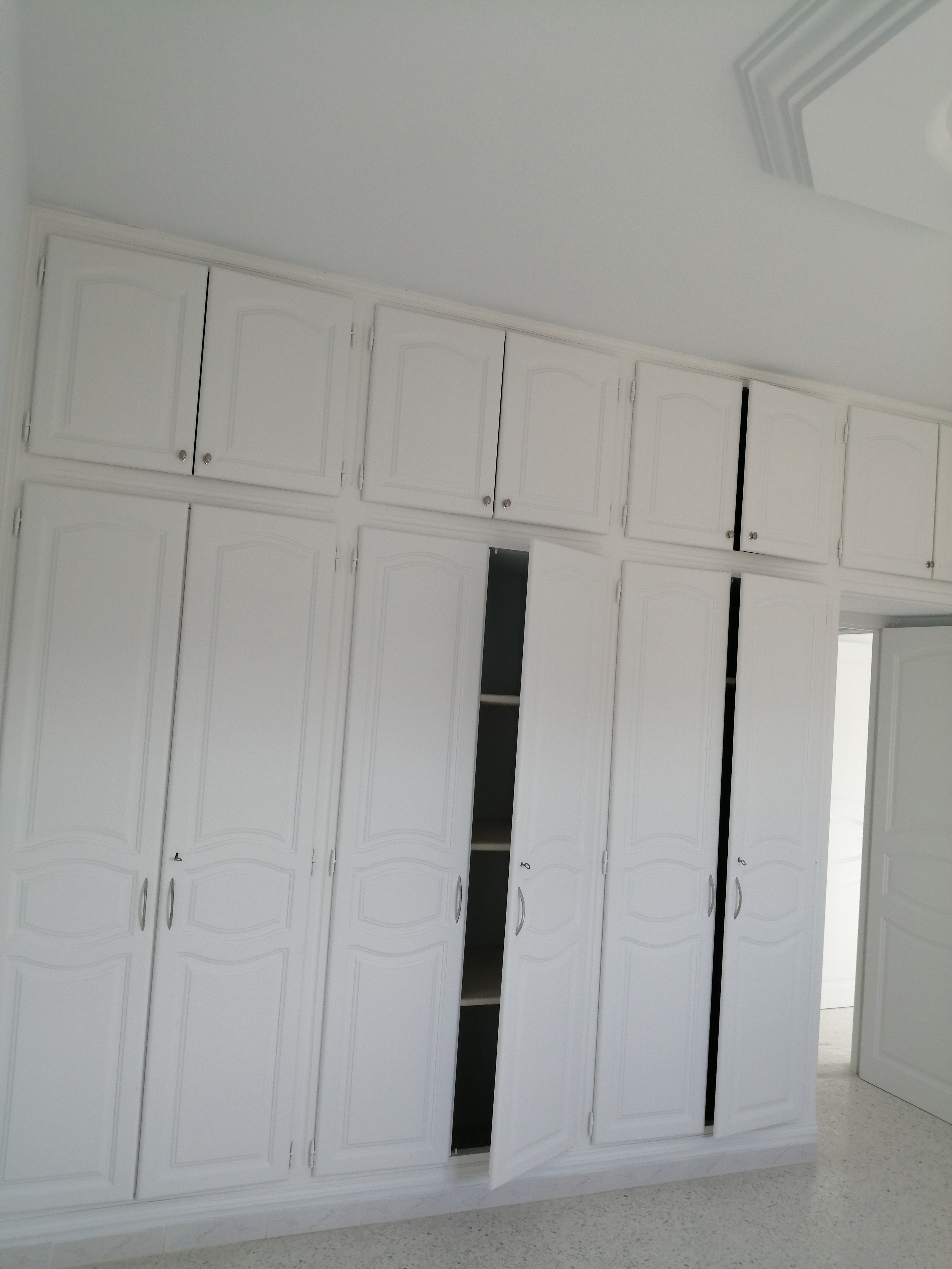 Sfax Sud Merkez Dammak Location Appart. 3 pices App etage de villa