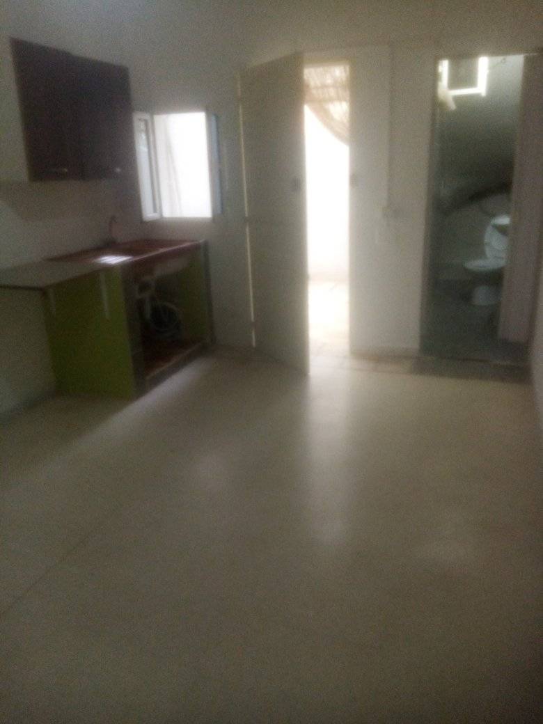 Carthage El Yasmina Location Appart. 1 pice Studio s0 tres propre pour filles carthage yasmina