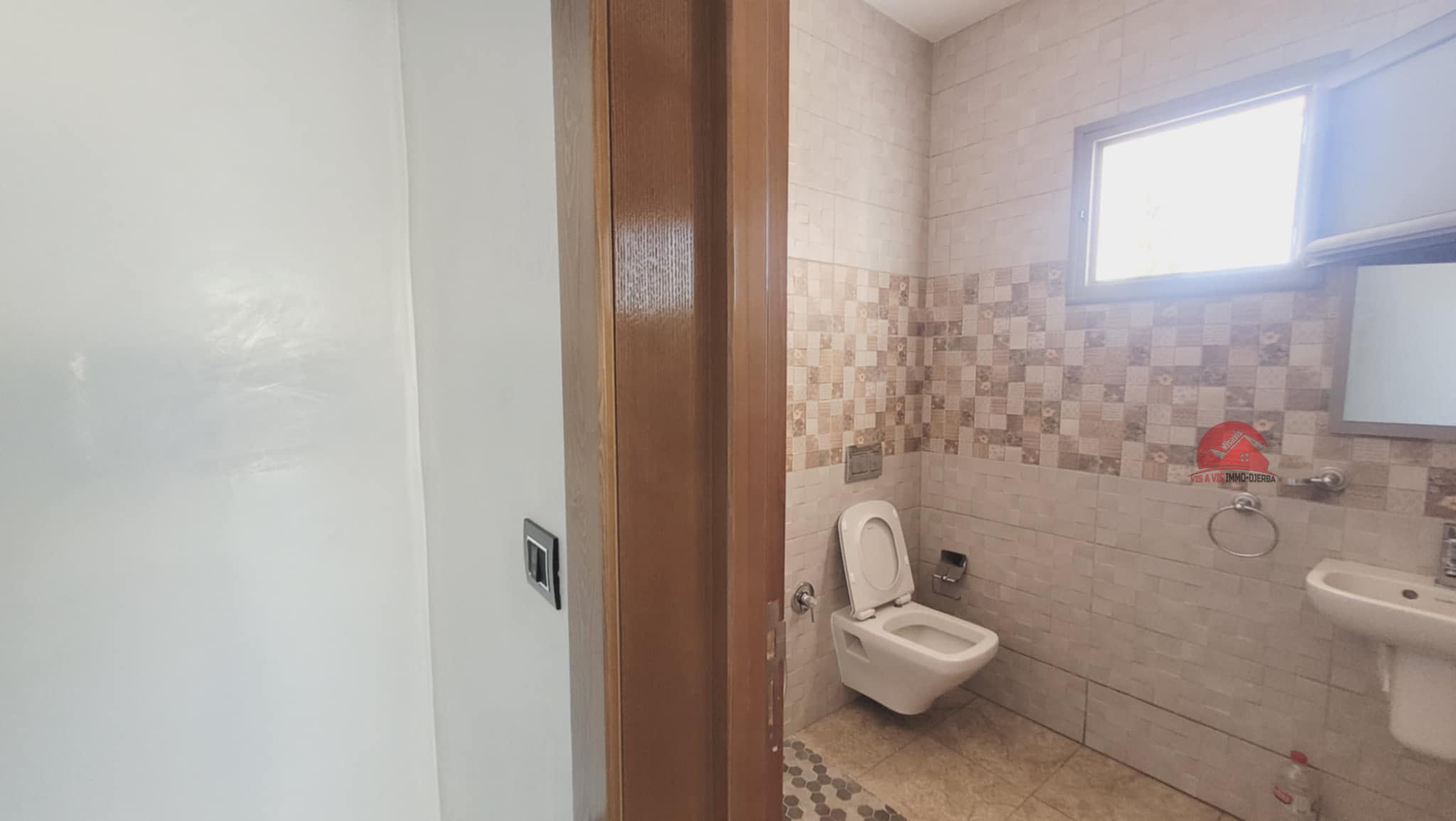 Djerba - Midoun Zone Hoteliere Vente Maisons Villa avec piscine titre bleu djerba za