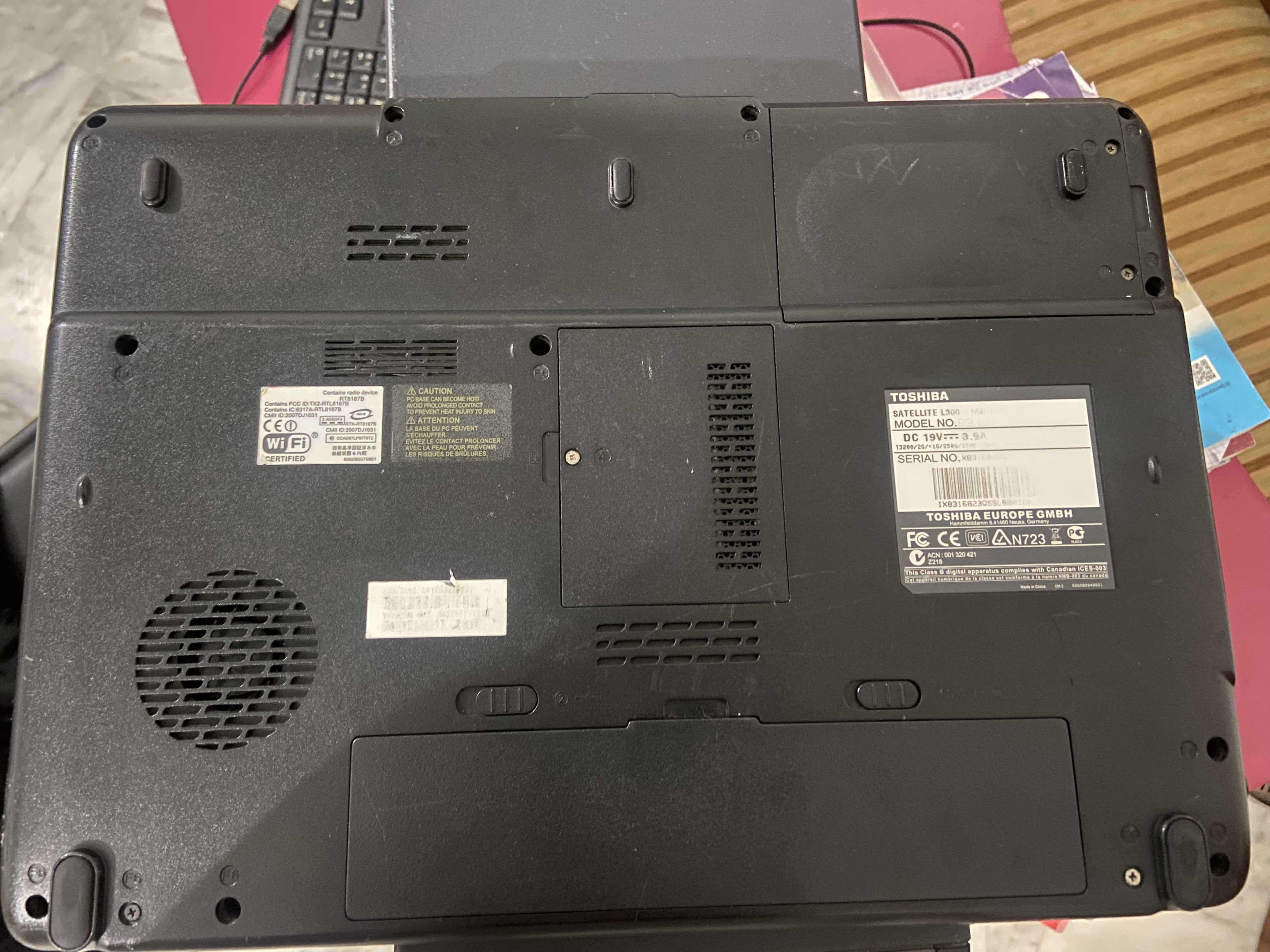 Ariana Ville Cite Ennasr 2 Toshiba Autre Ordinateur portable toshiba