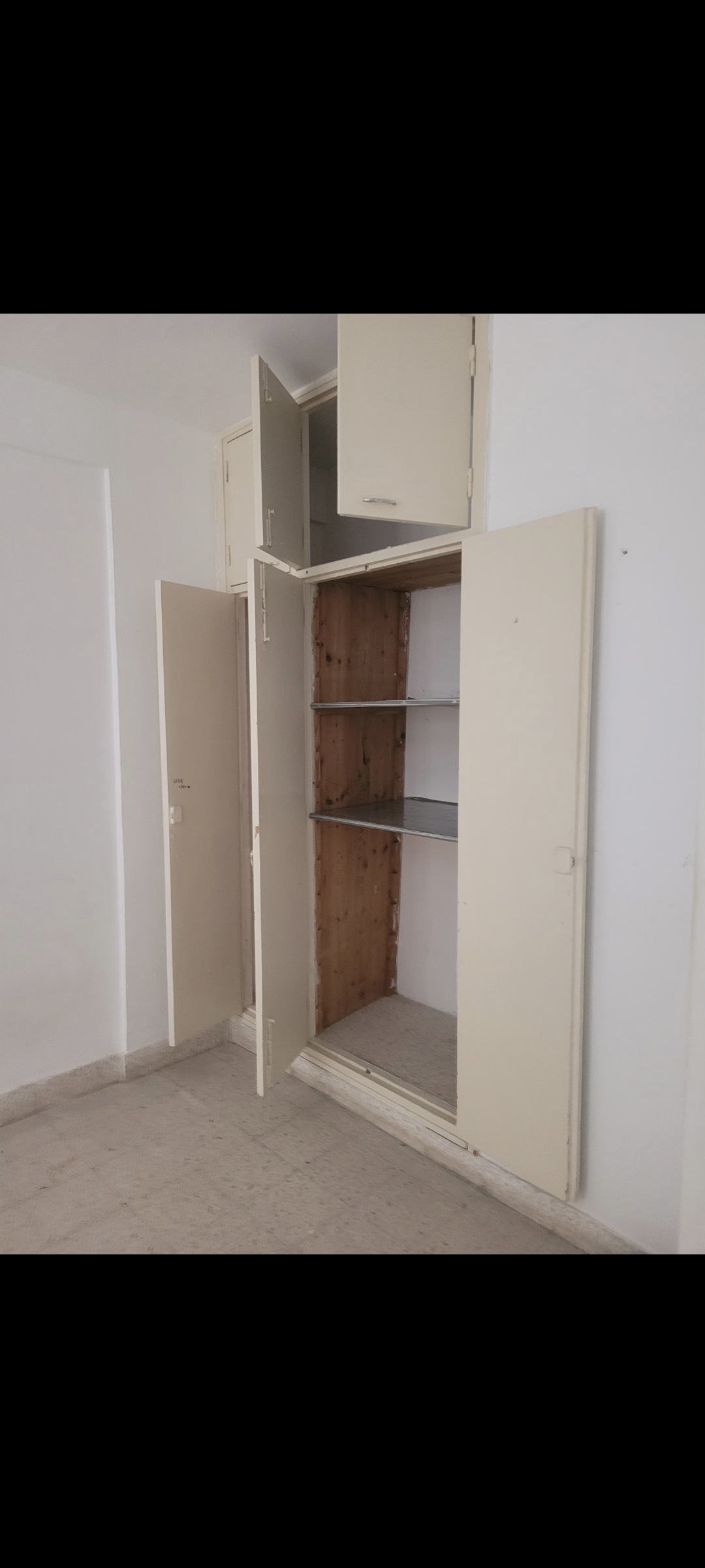 El Omrane Superieur Rommana Location Appart. 3 pices Disponible1er tage proximit campus universitaire