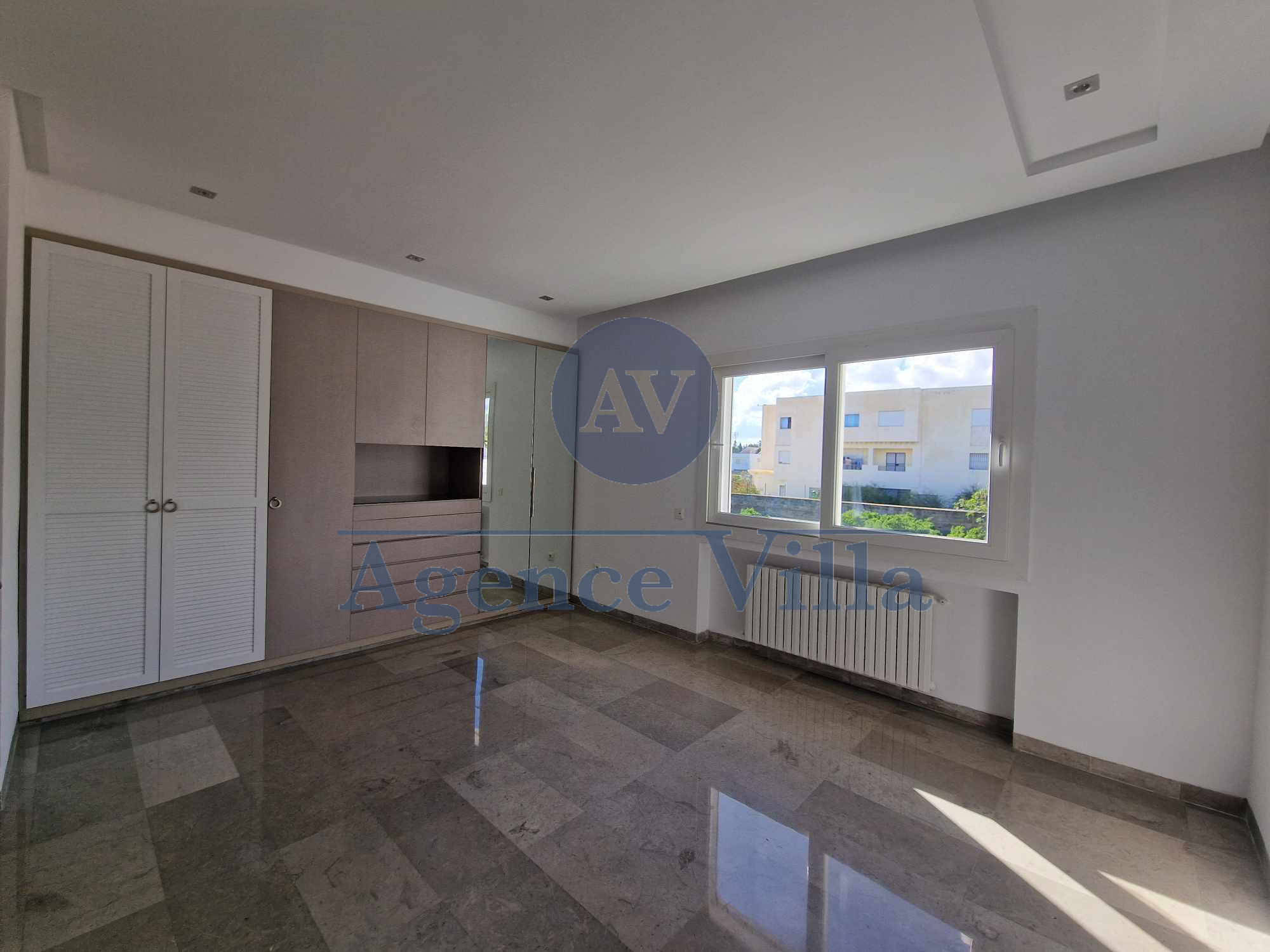 La Soukra La Soukra Location Autre Une villa s4  la soukra