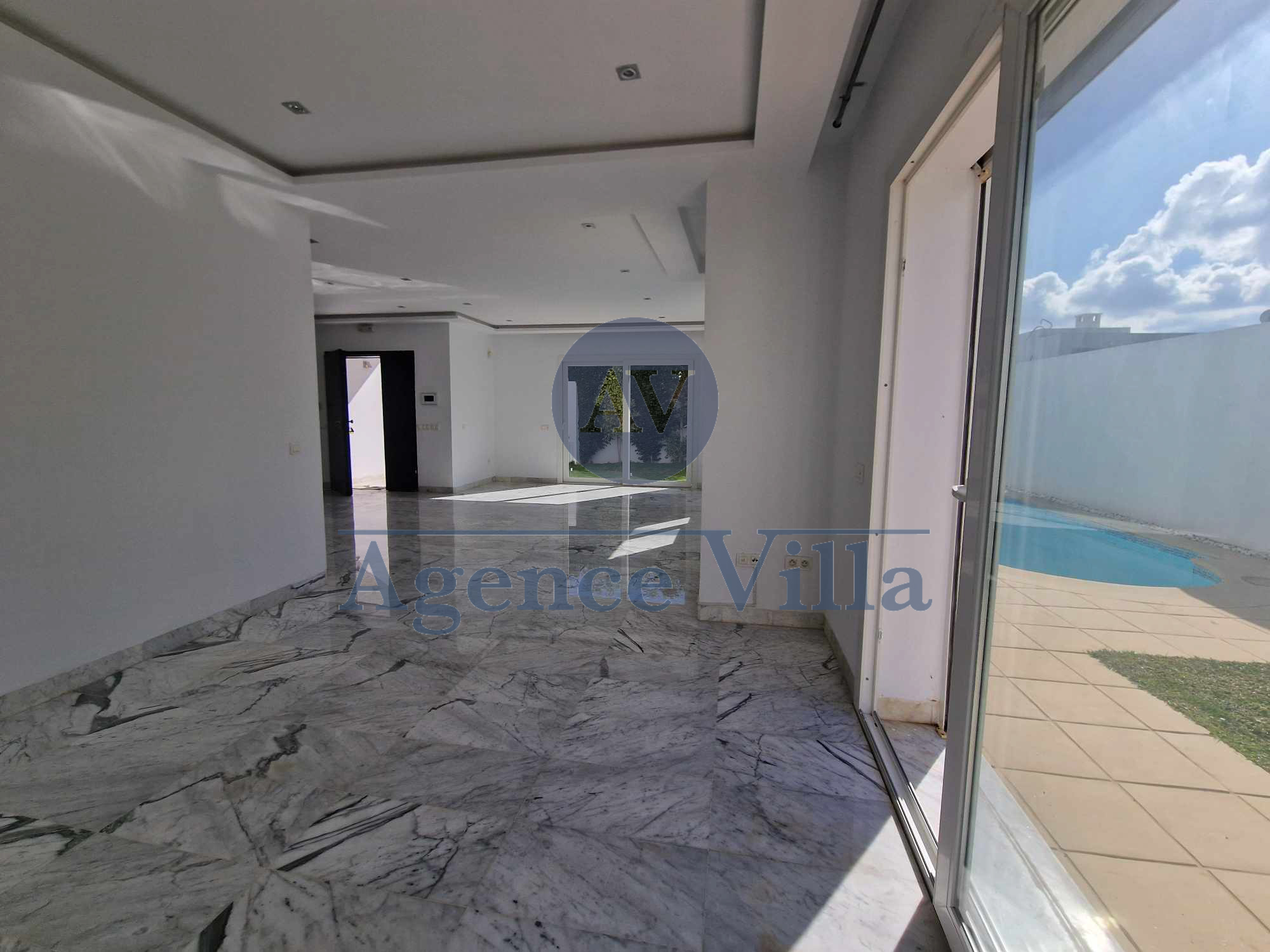 La Soukra La Soukra Location Autre Une villa s4  la soukra