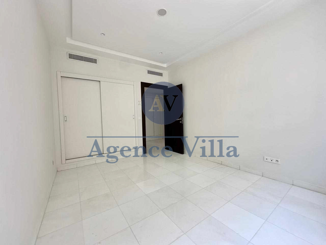La Marsa Berge Du Lac Location Appart. 3 pices Un appartement s3 au lac 2