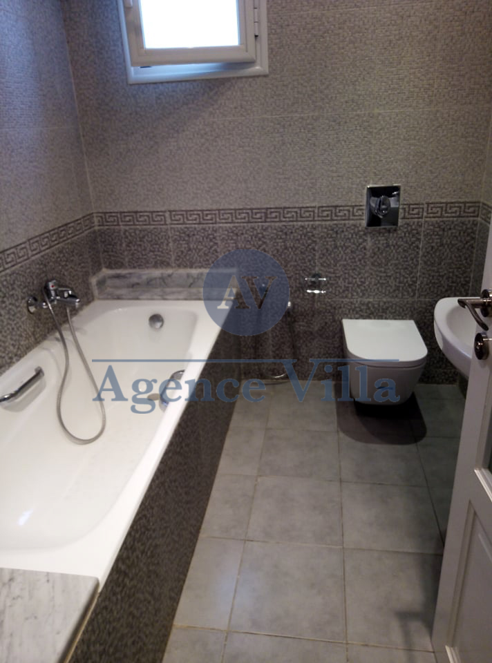 Ain Zaghouan Jardins de Carthage Location Appart. 3 pices Un appartement s2 aux jardins de carthage