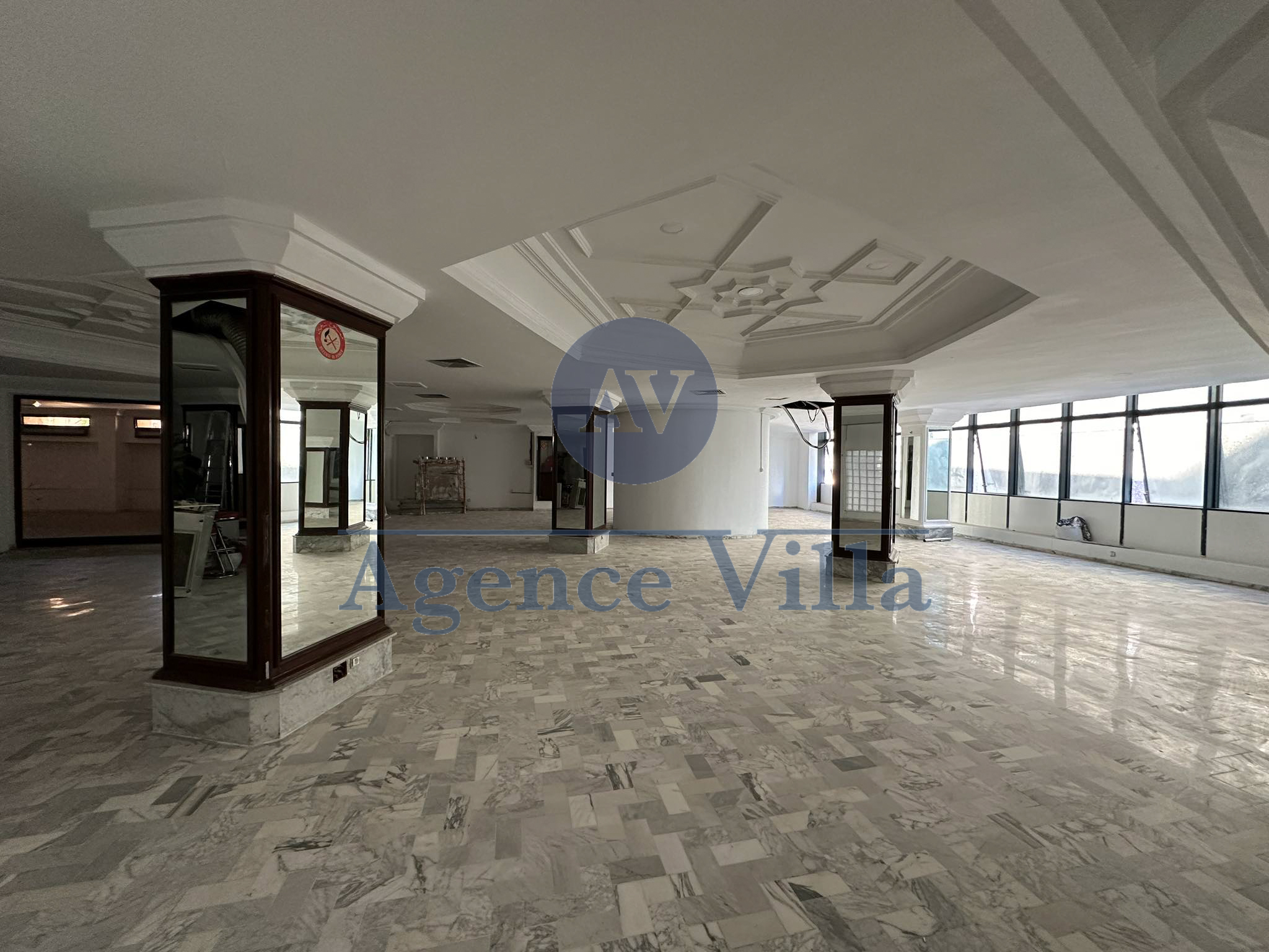 La Soukra La Soukra Location Autre Un showroom  la soukra