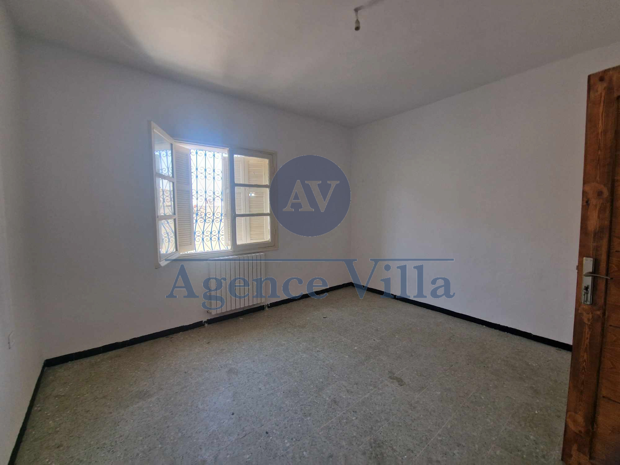 La Soukra Borj Louzir Vente Maisons Une villa sur deux niveaux  borj louzir