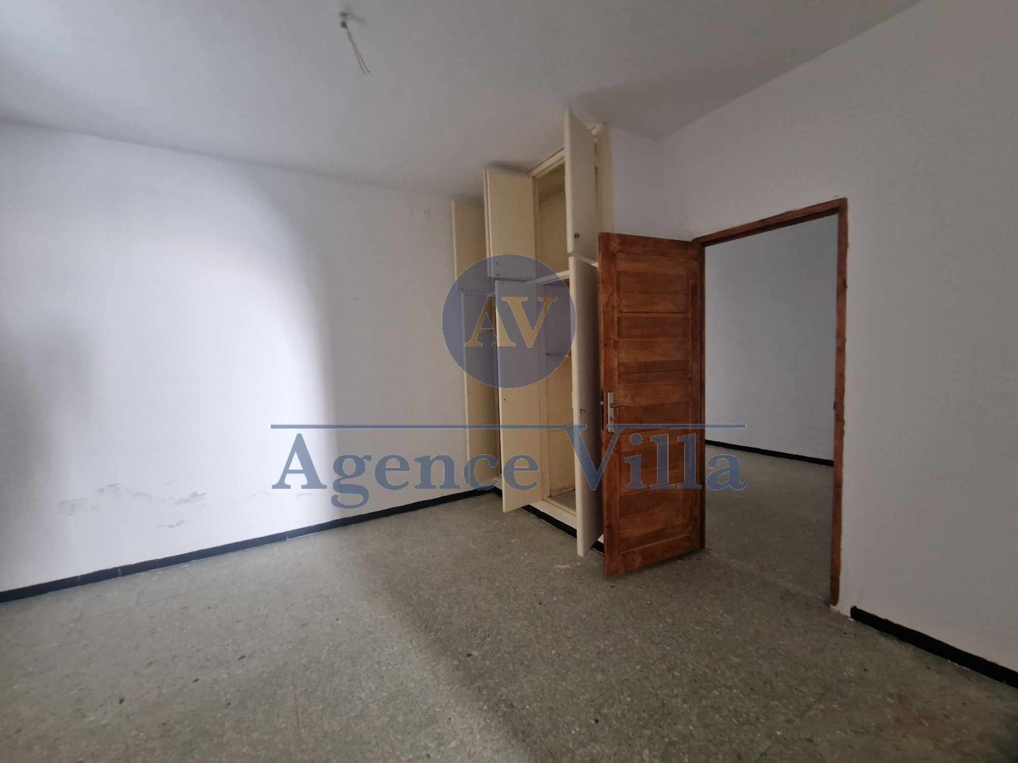 La Soukra Borj Louzir Vente Maisons Une villa sur deux niveaux  borj louzir