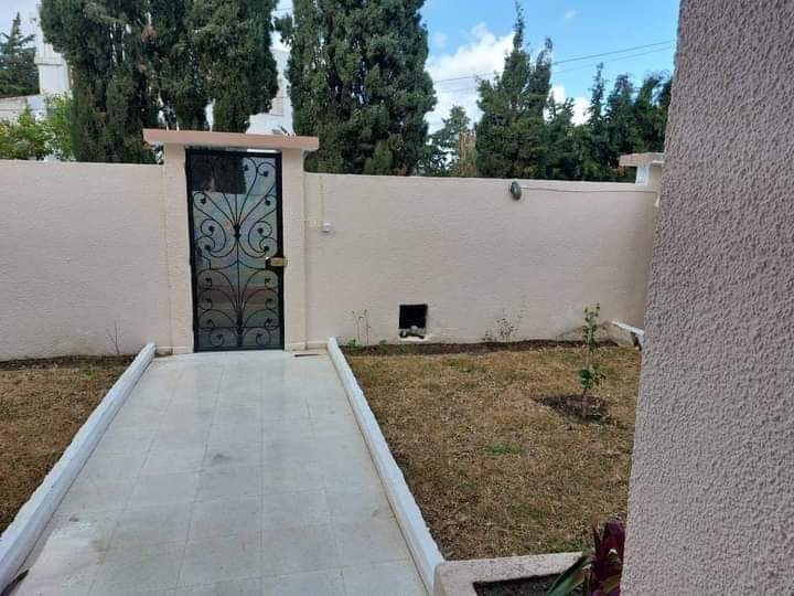 Bizerte Nord Bizerte Location Appart. 4 pices Rdc de villa indpendante