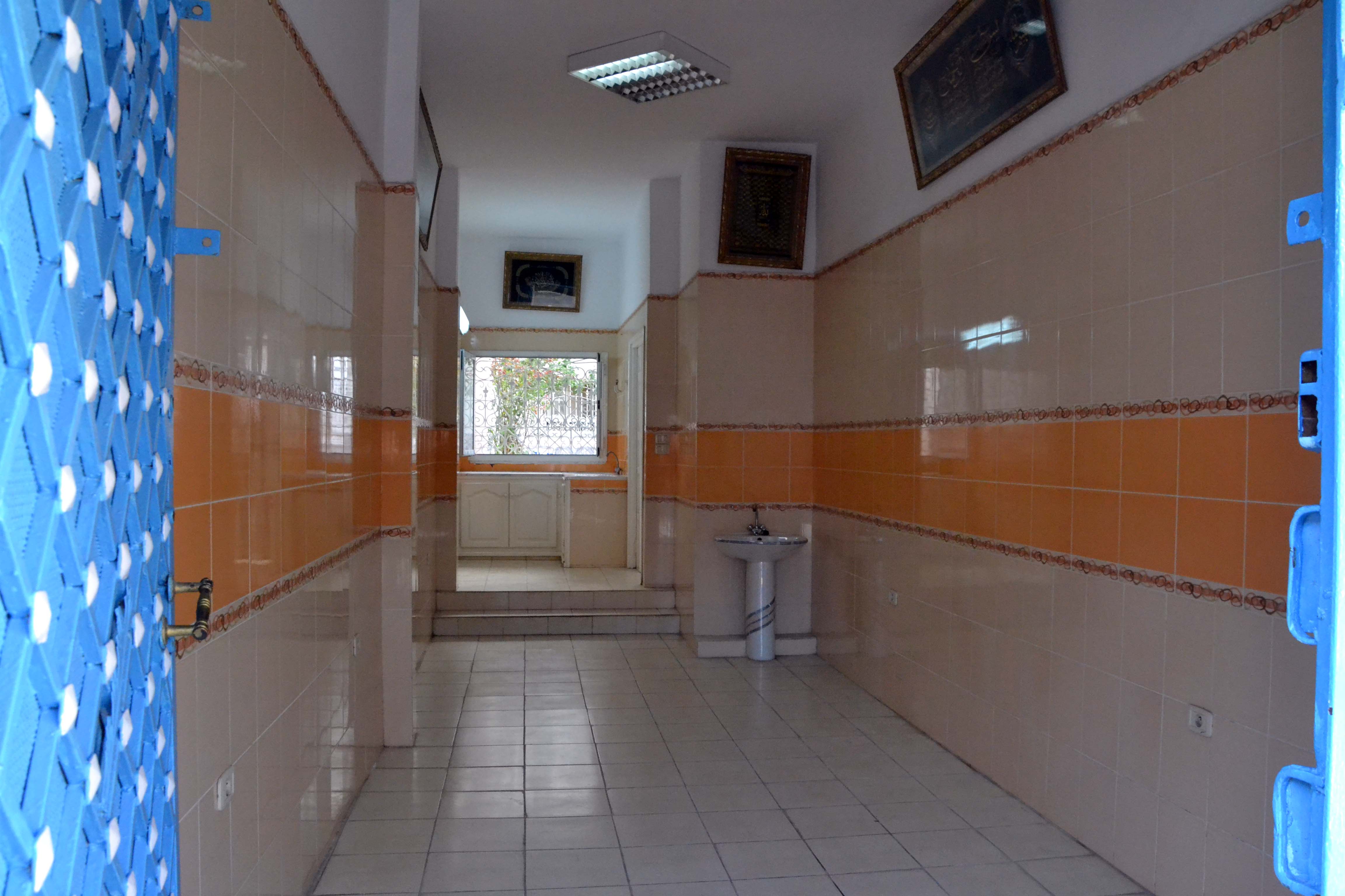 Rades Rades Location Surfaces Surface commercial