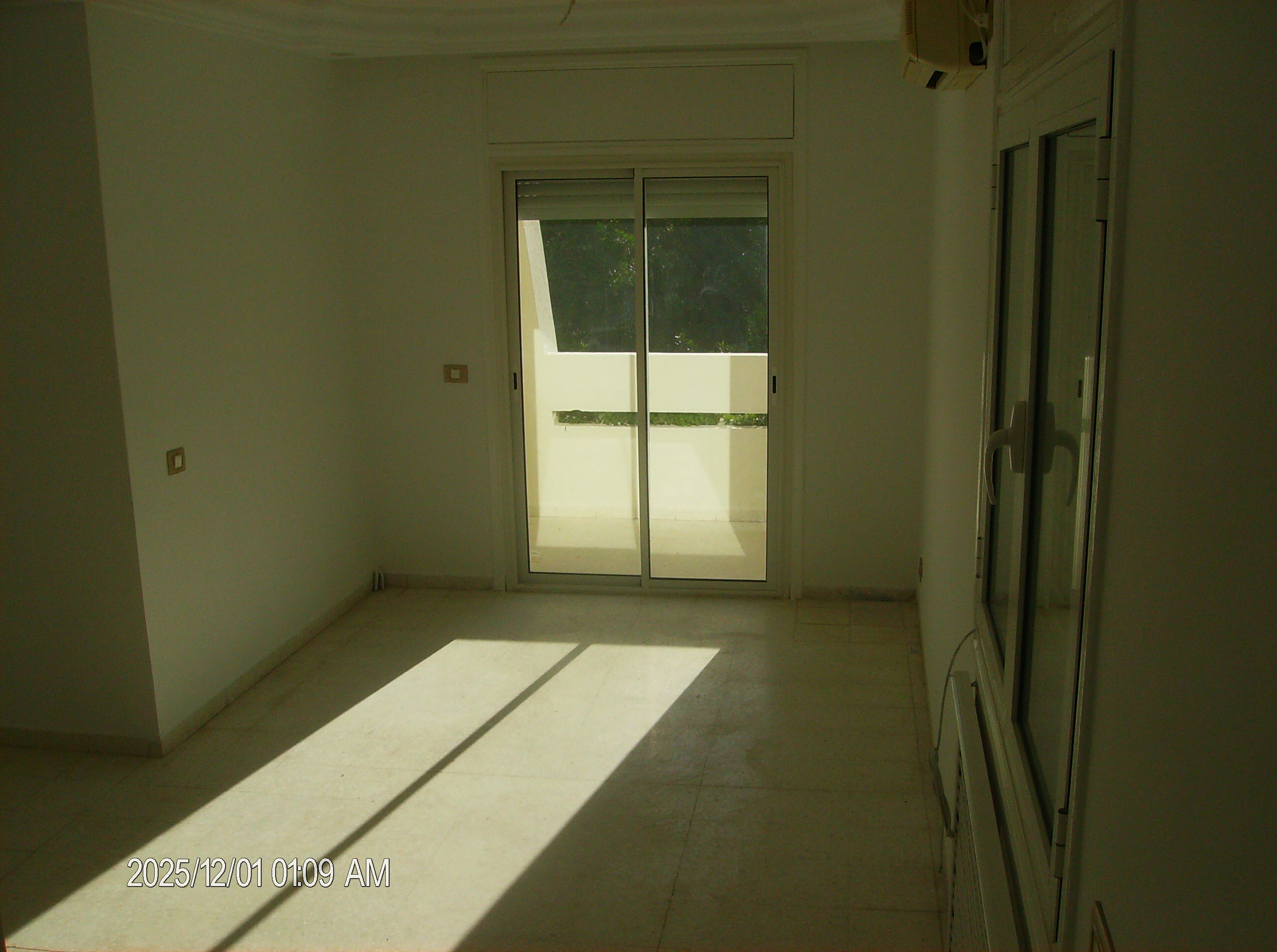 El Menzah El Menzah 9 Vente Appart. 5 pices+ Appartement semi collectif