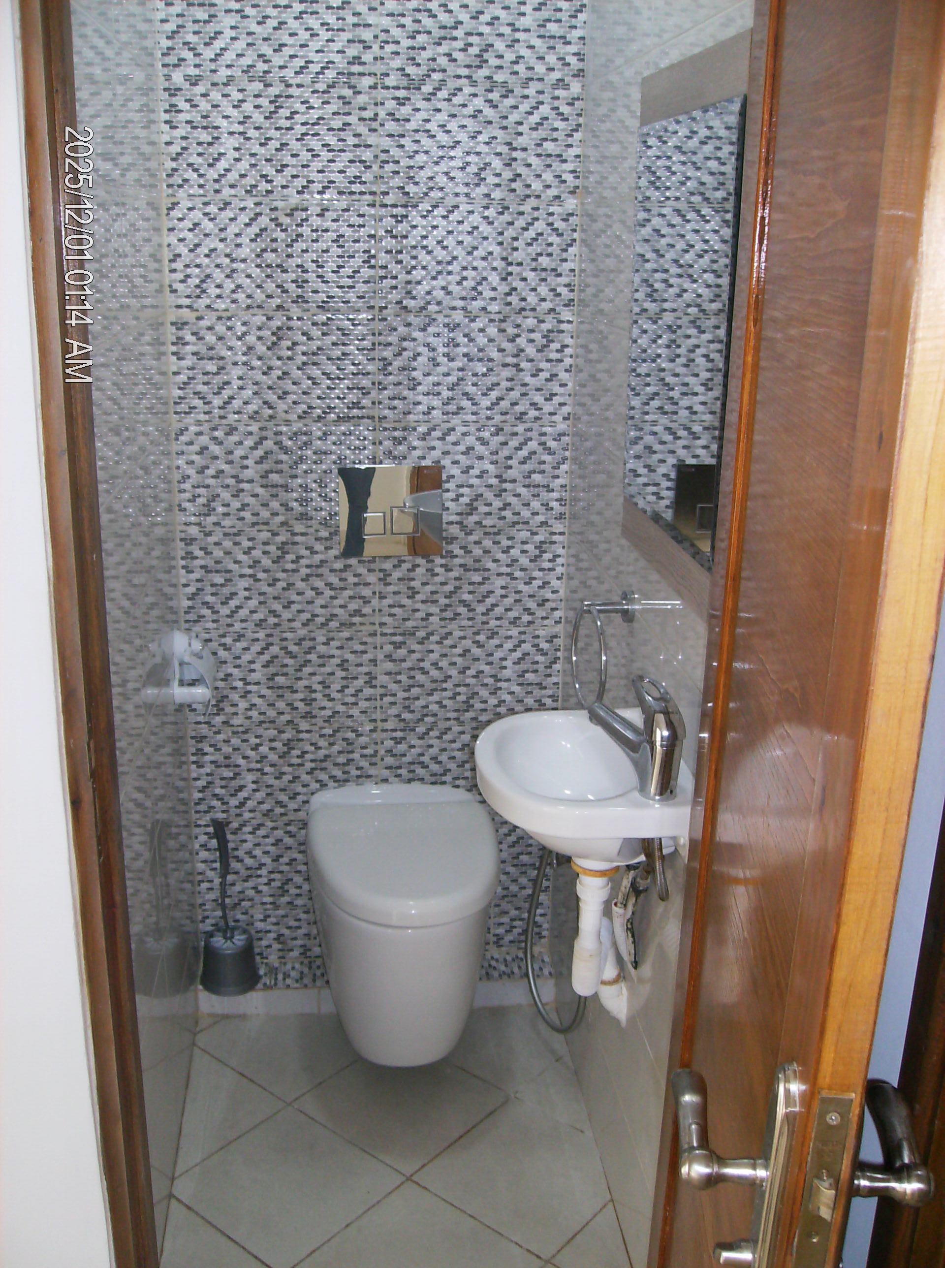 El Menzah El Menzah 9 Vente Appart. 5 pices+ Appartement semi collectif