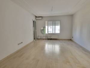 Nabeul Cite Universitaire Location Appart. 1 pice  annuelle s1 vide dans une ref503a