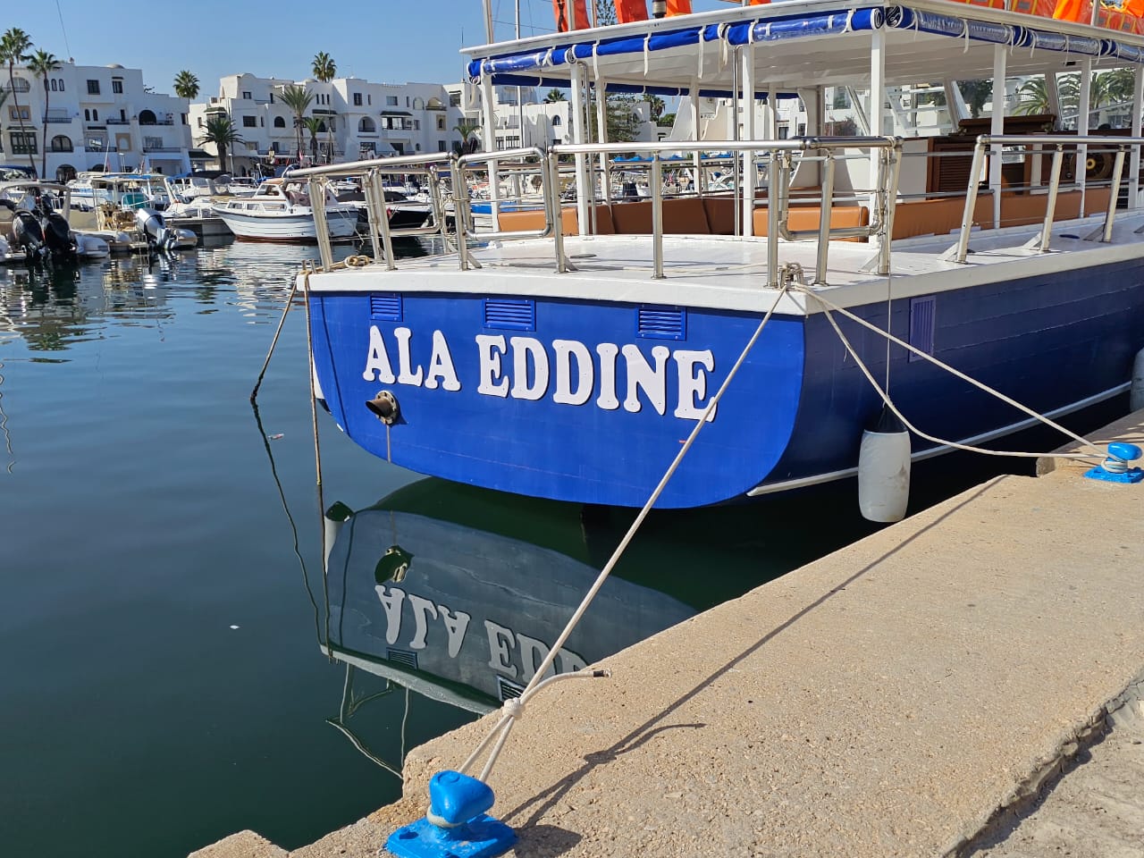 Hammam Sousse El Kantaoui Bateaux  moteurs Yacht (+15m) Bateau  de balade en mer en bois