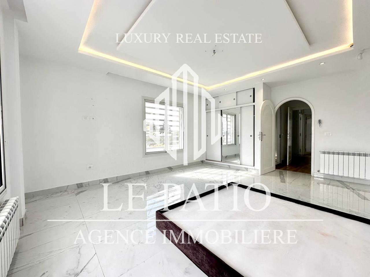 Carthage Carthage Location Maisons Villa s5 avec piscine a carthage