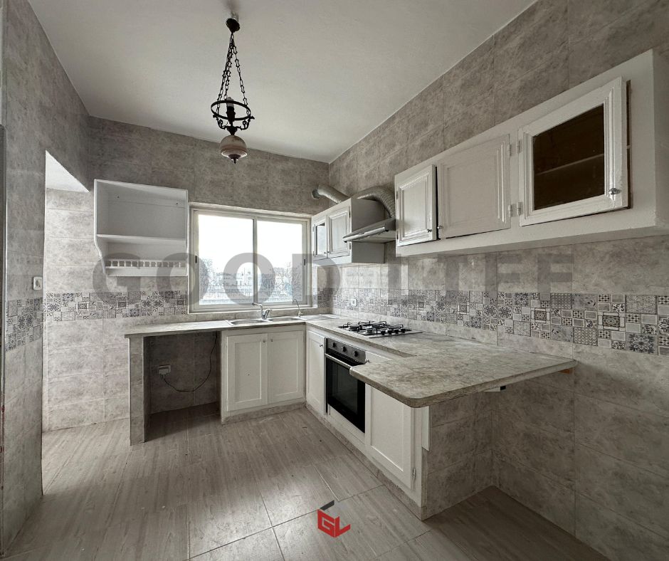 La Marsa Marsa Safsaf Location Appart. 5 pices+ S4  la marsa plage