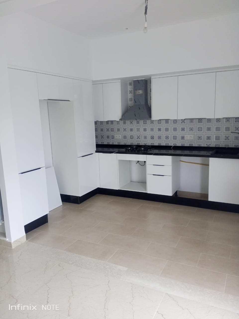 Sousse Jaouhara Khezama Ouest Location Appart. 3 pices Nouveau s2 sans meubles khzama ouest
