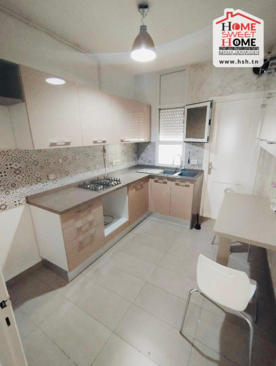 Ain Zaghouan Ain Zaghouan Location Appart. 3 pices S2 rosa meubl aux jardins de l'aouina