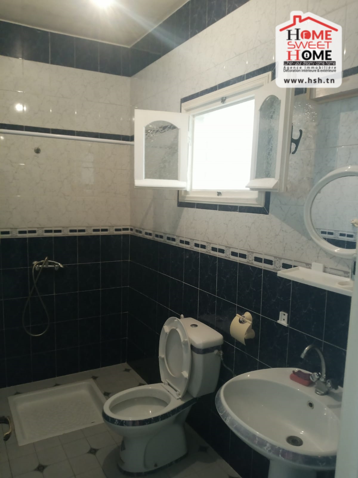 Carthage El Yasmina Vente Appart. 5 pices+ Immeuble invest  carthage el yassmina