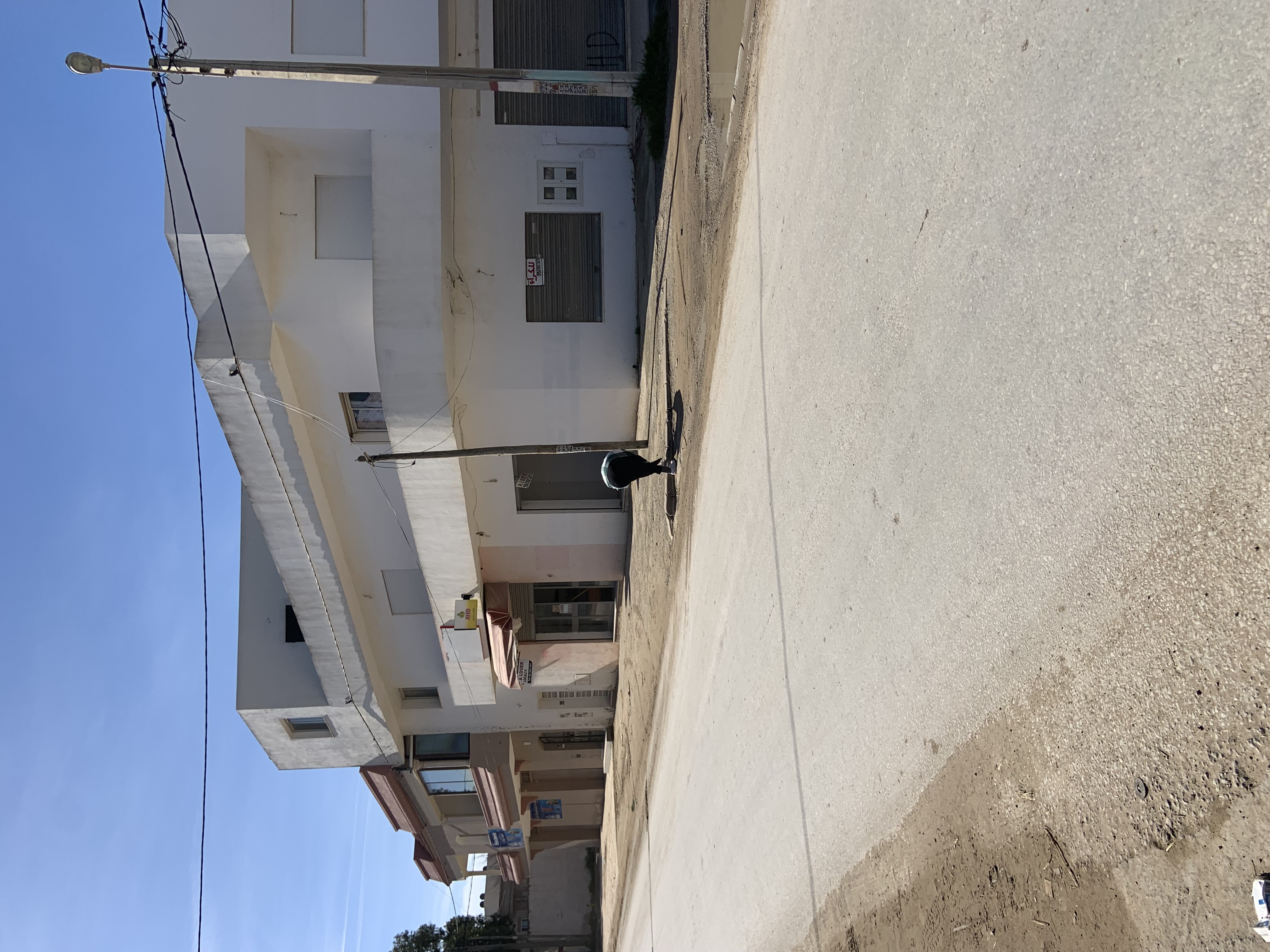 Korba Korba Hached Location Surfaces 2 locaux commercial bien amnags
