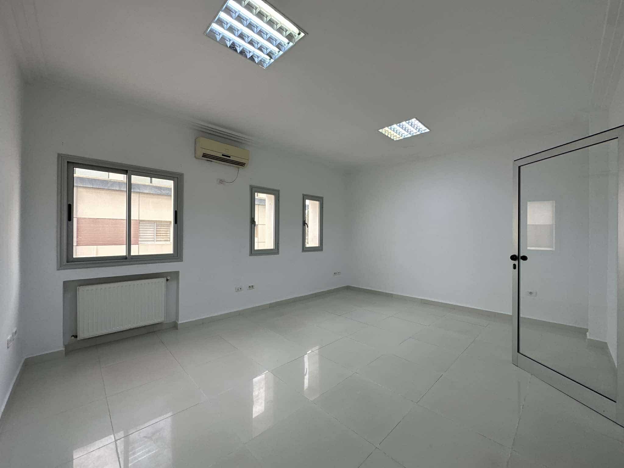 Ariana Ville El Menzah 5 Bureaux & Commerces Bureau Bureau a6 200m haut standing  menzah 5
