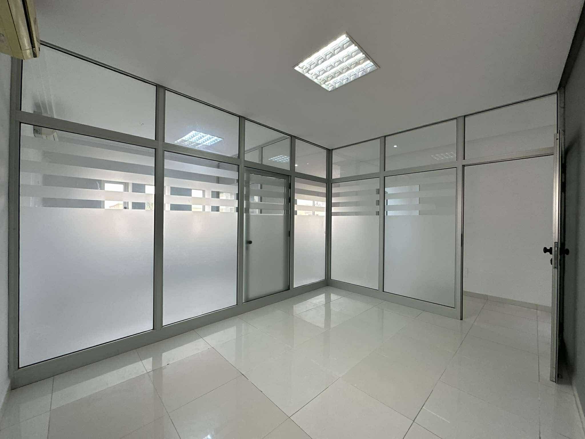Ariana Ville El Menzah 5 Bureaux & Commerces Bureau Bureau a6 200m haut standing  menzah 5