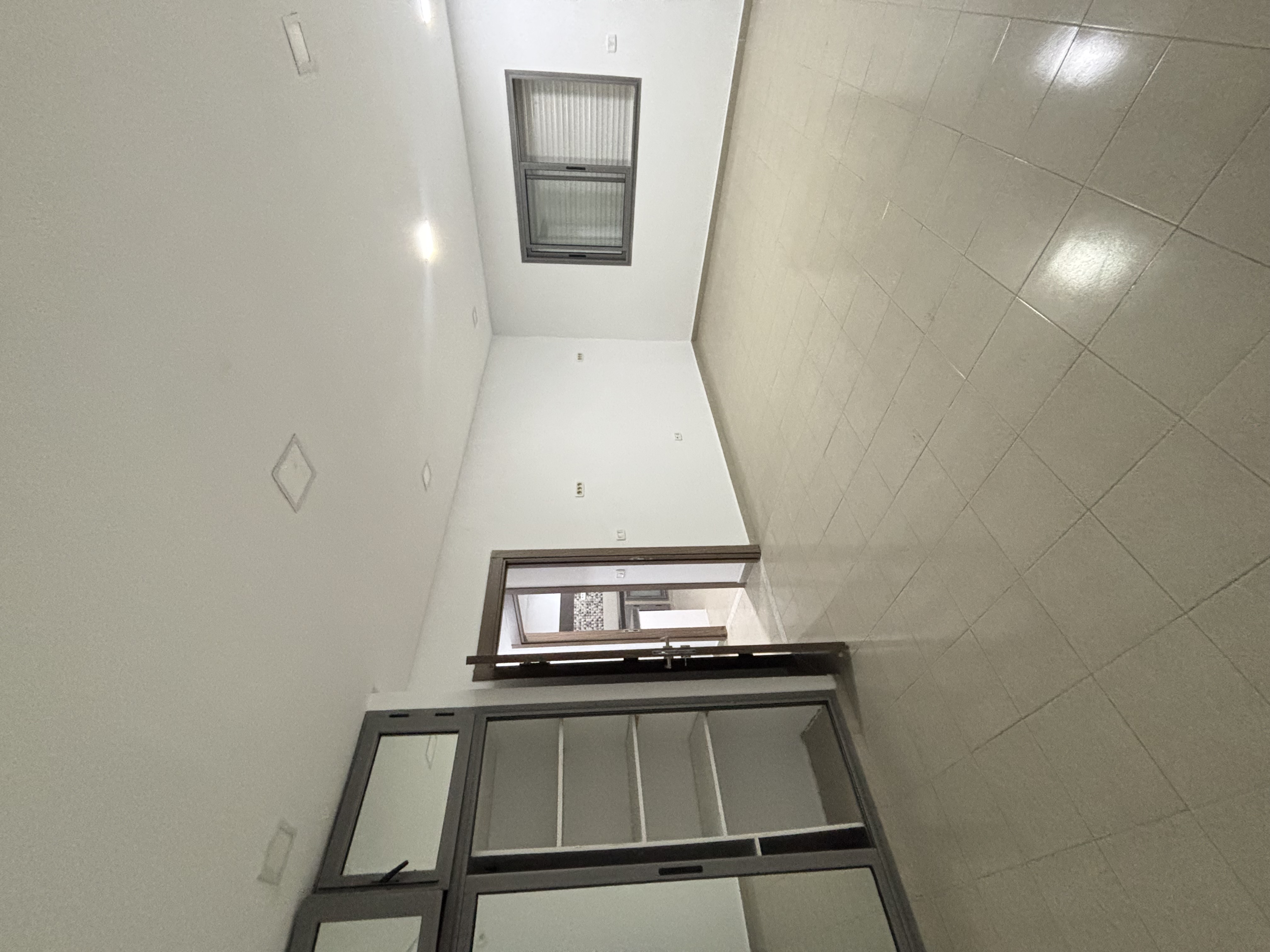Mnihla Cite Ennasr Location Appart. 4 pices Cabinet mdical