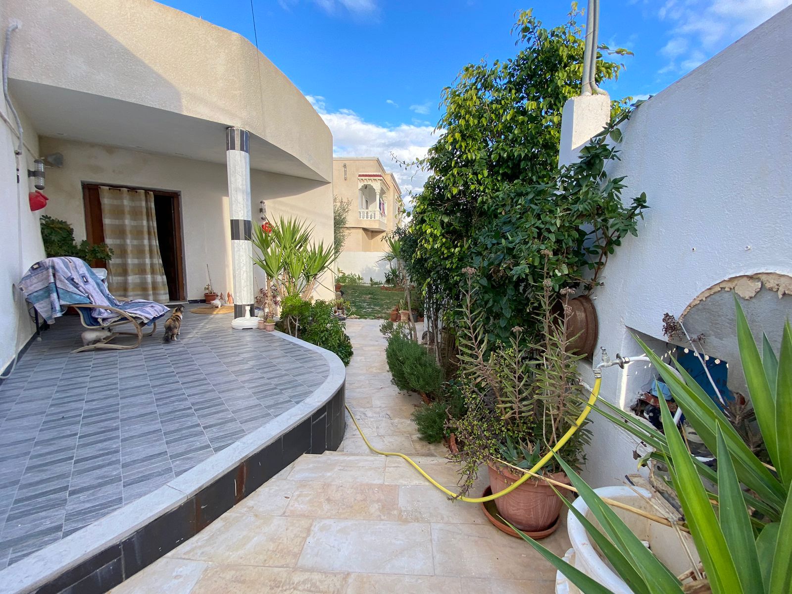 Akouda Chatt Meriem Vente Maisons Villa a chot mariem avec jardin